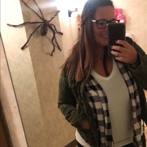 Meet your Posher, Victoria